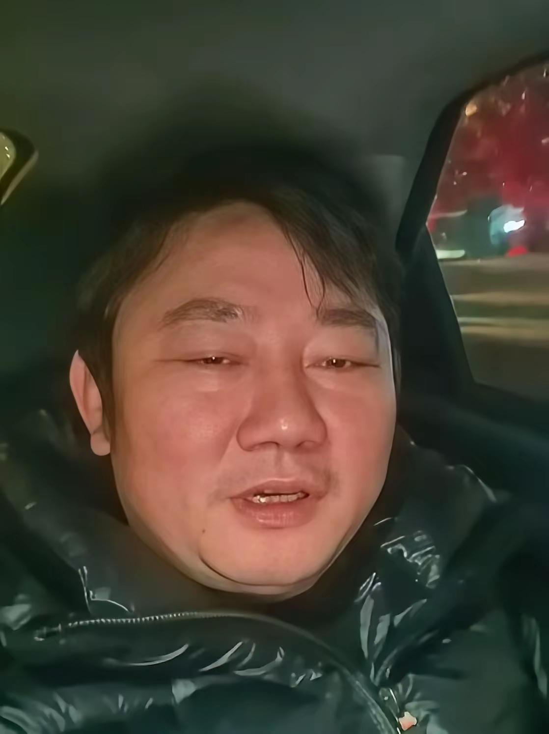 张雪这规矩定得，我举双手赞成。820RR是什么概念？135匹马力，零百加速