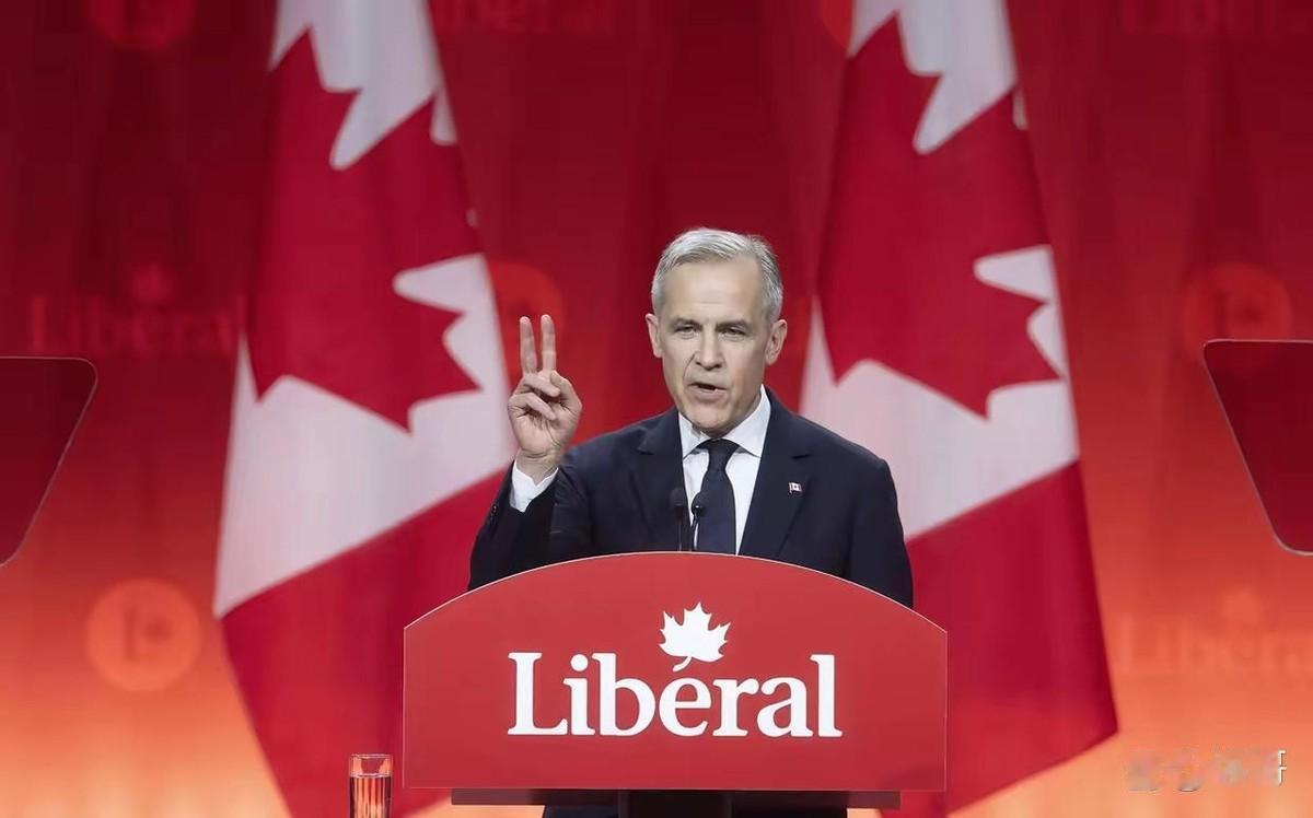 法国街头，一个男人被问到：美国出钱买下法国，你愿不愿意当美国人。他没说滚开。