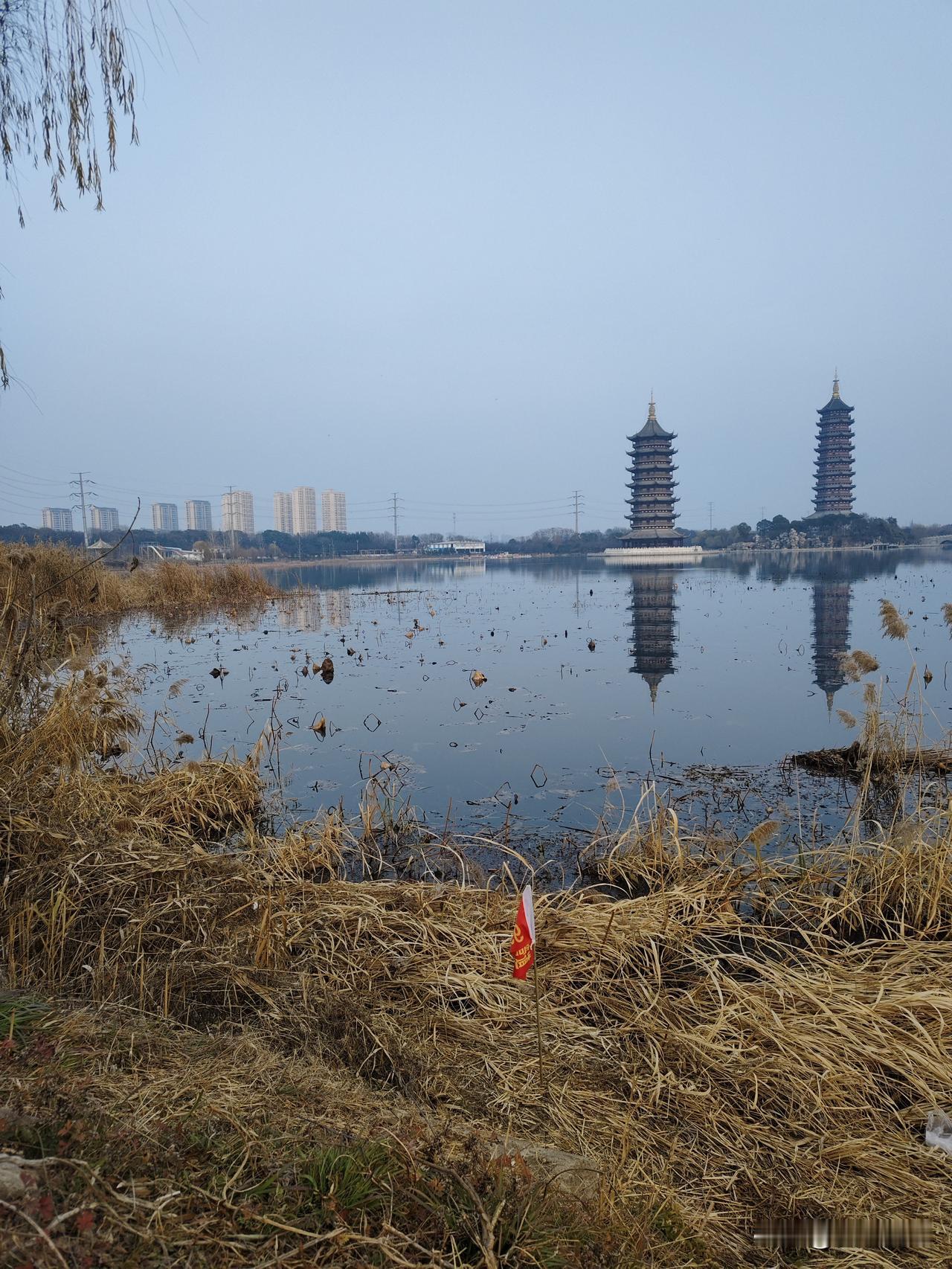 宿迁双塔公园，这也是曾经的黄河，对你没看错，这就是中国第二大河，黄河的河道。不