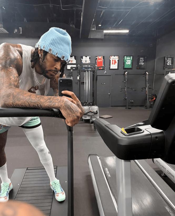 广东宏远旧将莫兰德再次更新动态，晒出特训新照片，再次恭喜辽宁男篮夺回莫兰德，恕我