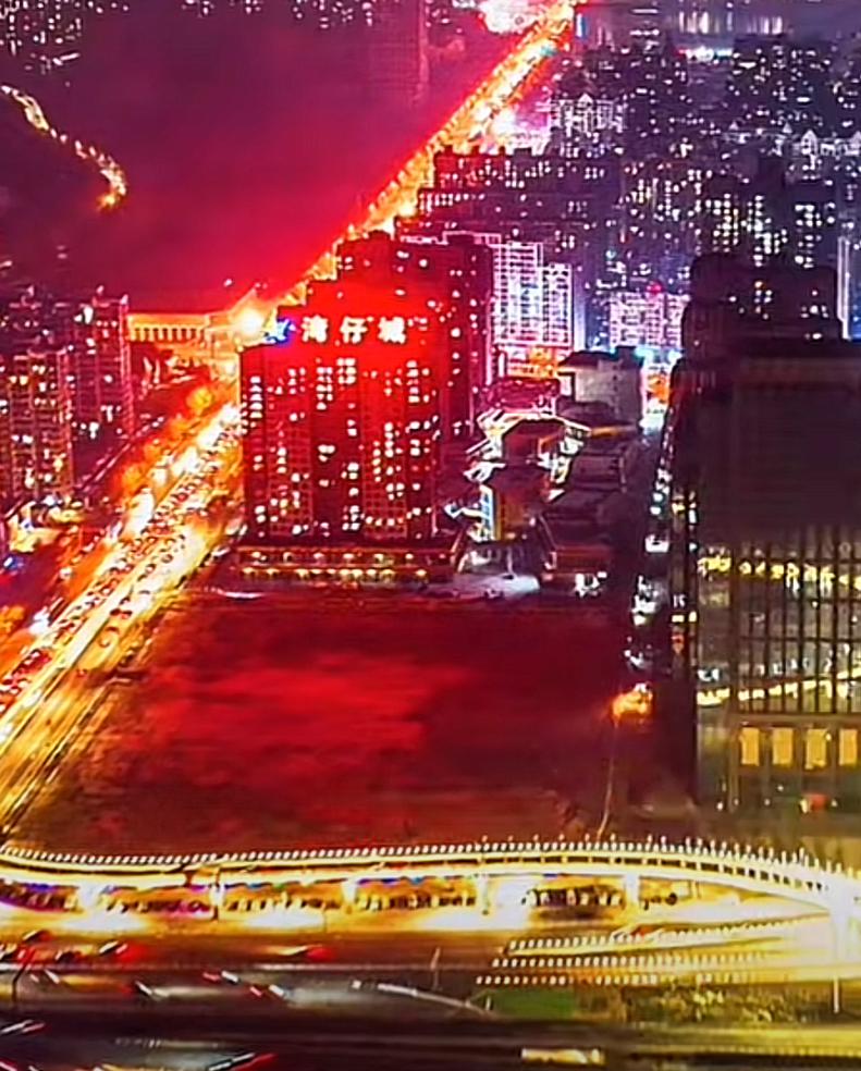 瞧，燕郊这二手房的成交量，是不是令人大吃一惊？燕郊，一个京东的河北小镇，仅3