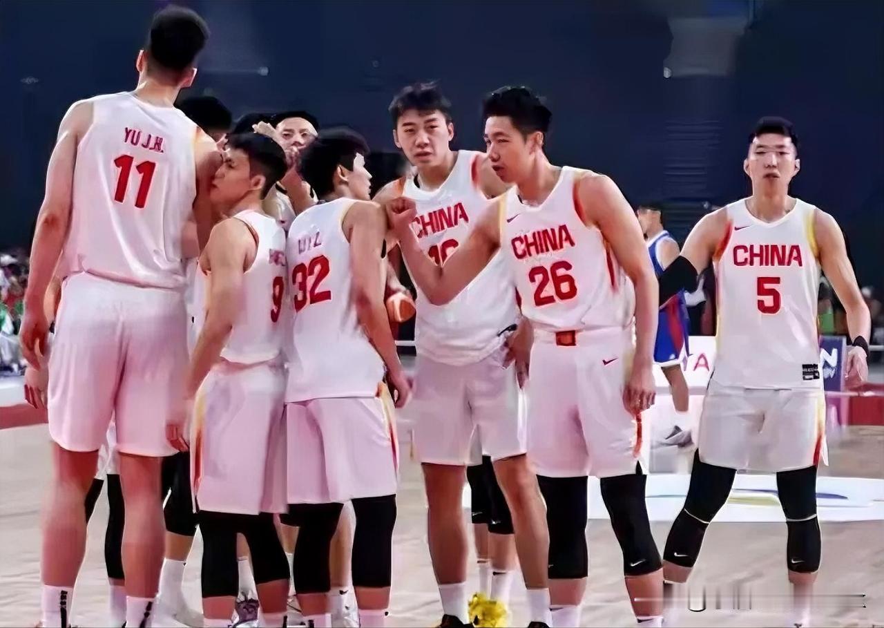 北京时间9月18日晚，2026亚运会男篮结束第二场半决赛的争夺。最终，八届亚运会