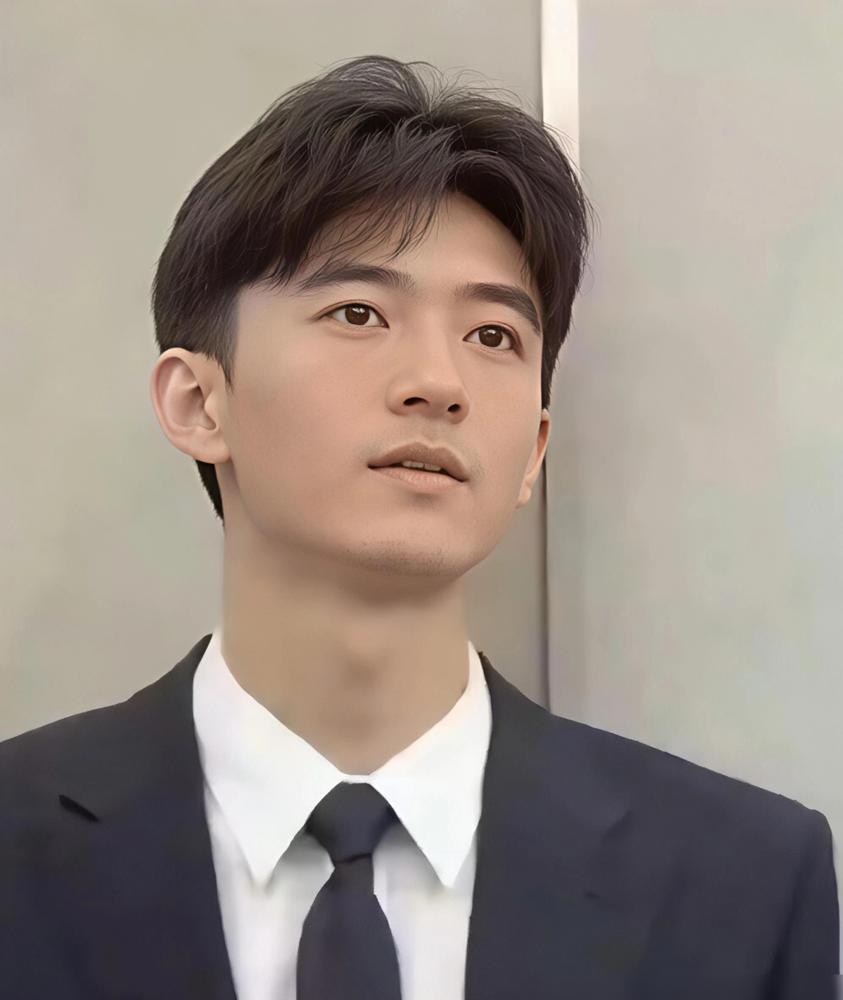 余毓兴是真的没想到，​从前那个可以任他拿捏的小女人张柏芝，​如今竟然有了