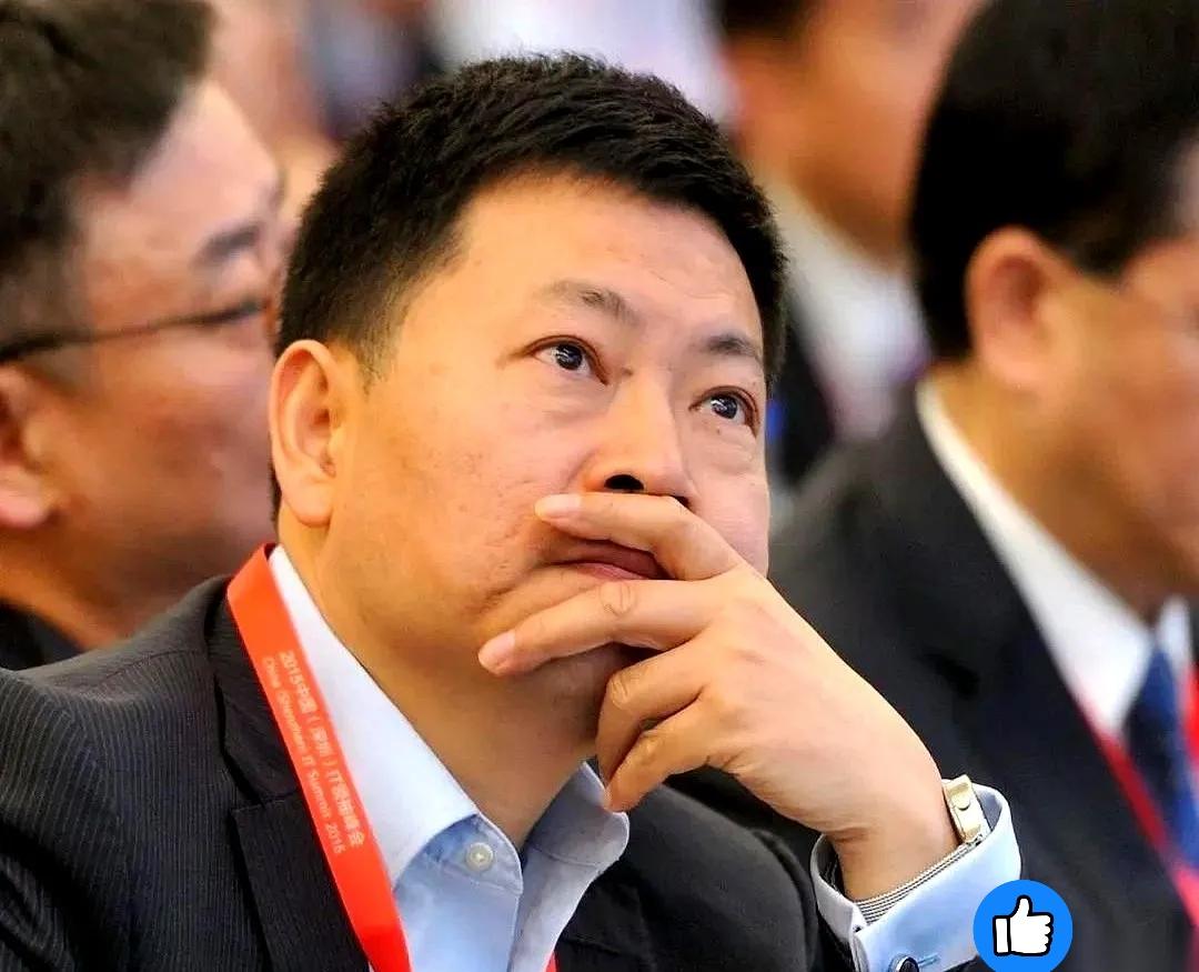 华为余承东一句话，让全场都安静了。他说，就算华为现在掉头去做鞋子、袜子、桌子