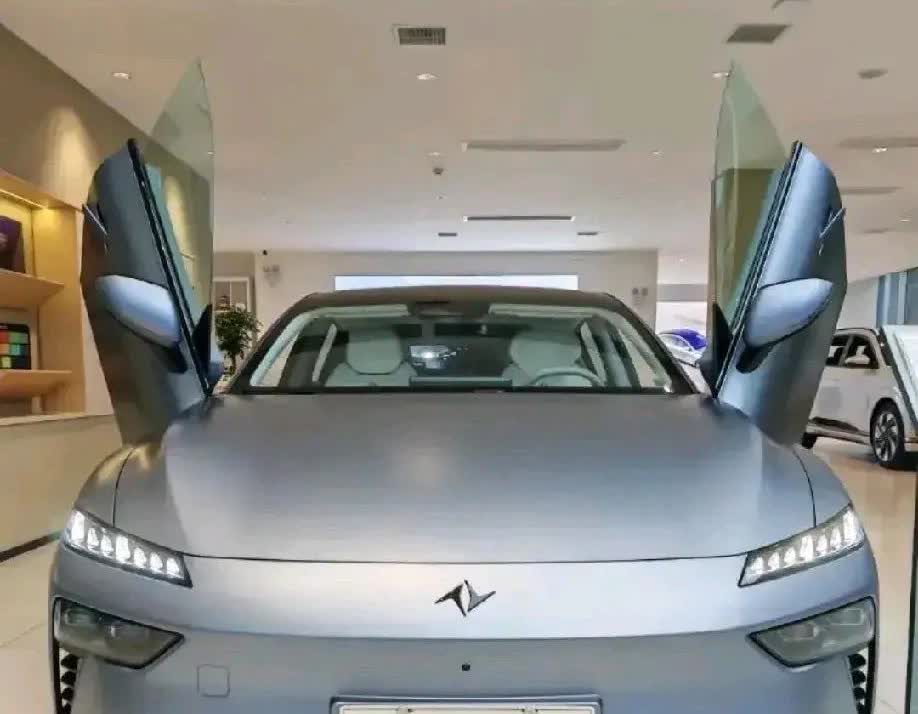 一觉醒来，车圈又沸腾了！比亚迪、东风奕派、理想、零跑、小鹏深蓝、极氪、岚图、