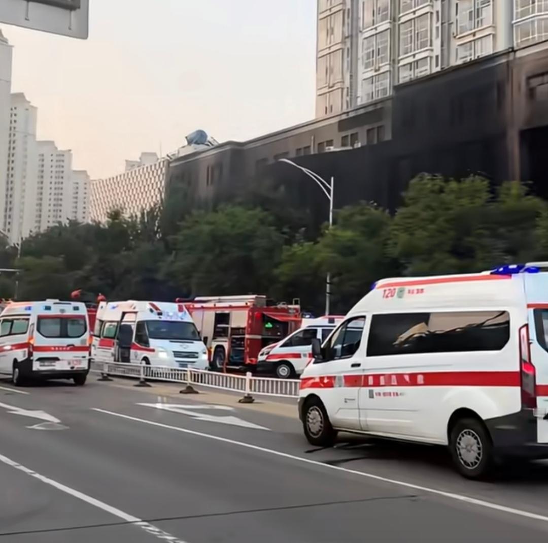 秦皇岛商铺起火这事，给所有开店的人都提了个醒：开店不能只图挣钱，千万要看看，