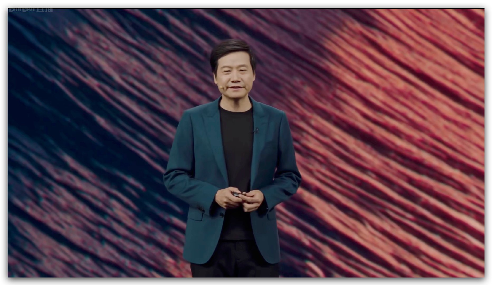 小米发布会开始了，大家在看吗？感觉好久没有看到雷总了！​​​