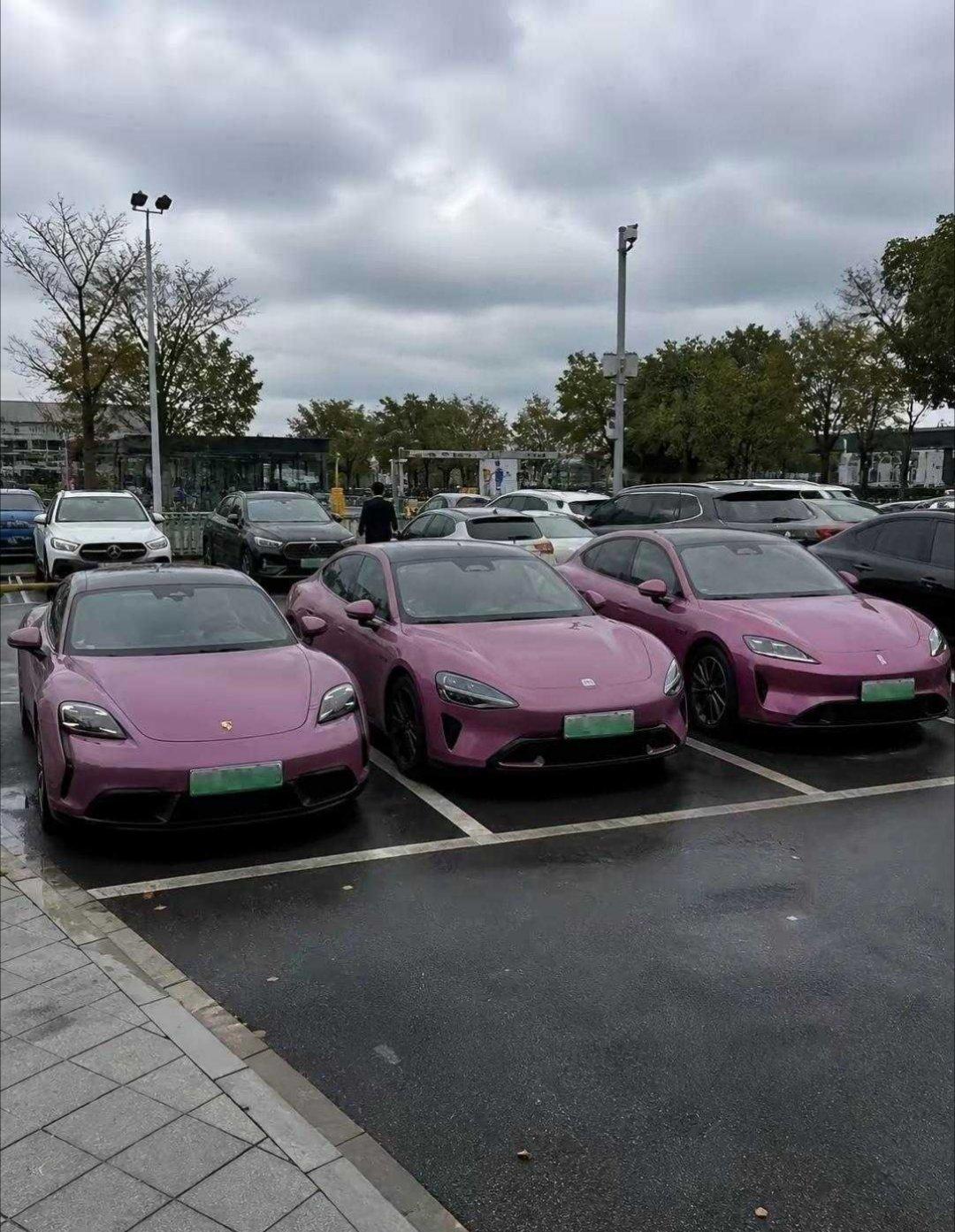 三兄弟，也就车标不一样而已