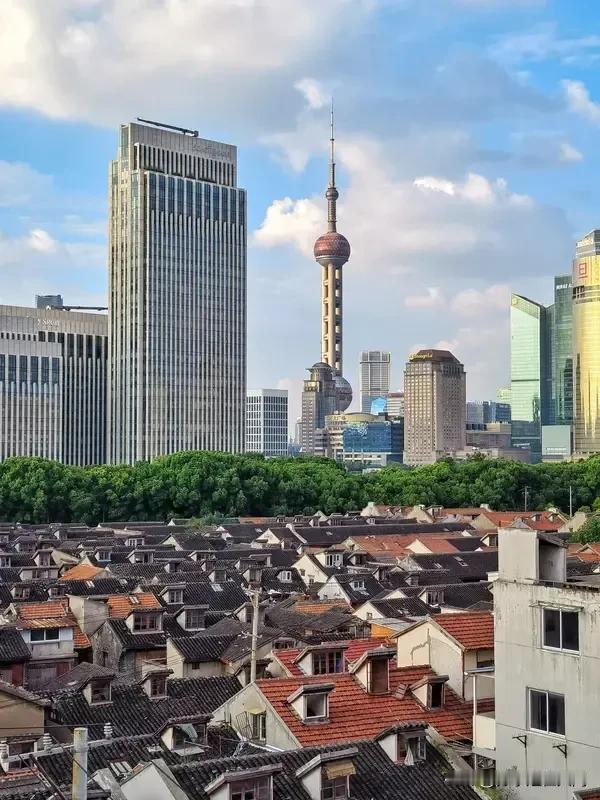 上海老破小最近跌得惨不忍睹，开启了新一轮下跌。从2023年6月至今，已持续跌了2