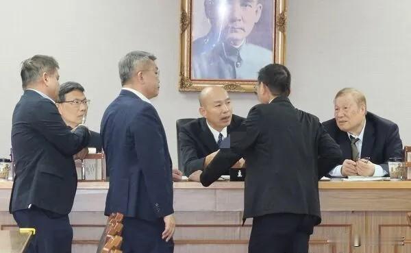 韩国瑜协商无人机条例破局　明直接表决台立法机构负责人韩国瑜今天（26日）召集