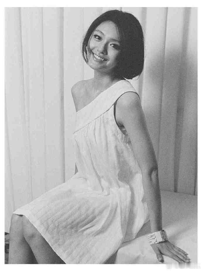 大S未发表的照片摄影师晒大S未发表的照片，好清纯好漂亮！