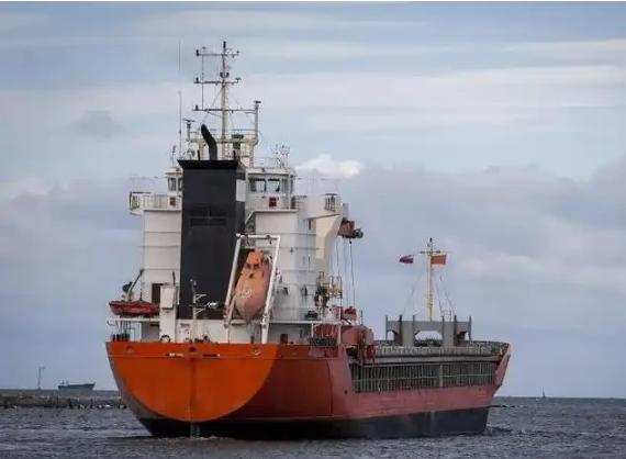 6天6夜，全速狂飙！“贝拉1号”正在用它的尾流狠狠抽打着美国海军的脸。特种部队到