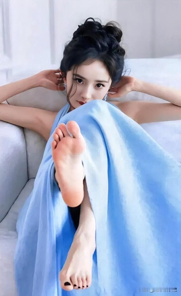 是谁说杨幂脚臭的？[笑着哭][笑着哭]