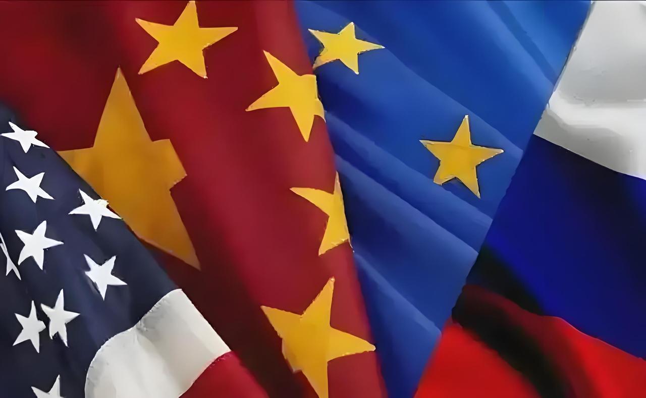 剧目：被美国卖了的欧洲角色说明-鹰酱（老美）：精于算计，擅长拱火-