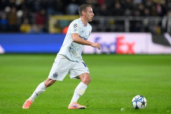 传加拉塔萨雷3500万欧元求购弗拉泰西，国米“鸡肋”或迎新生据多名转会权威消息源