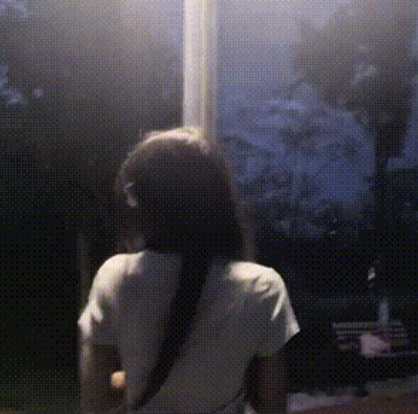 朋友圈看到的美照：谁能想到背后是这样的艰辛。。。都这样了还能挺胸抬头收核心活该你