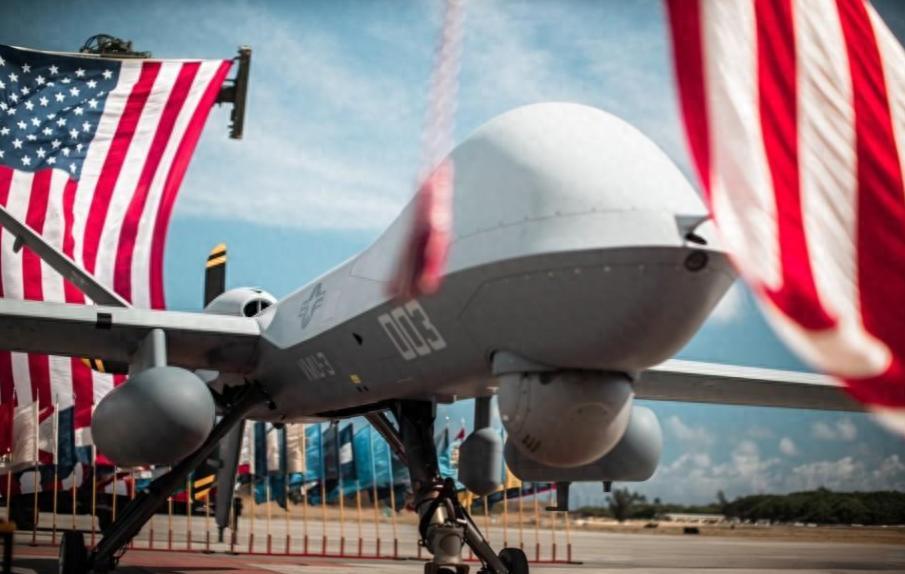警惕！美军“死神”无人机进驻菲岛，解放军轰炸机群直扑南海！美国欲将中国拖向战争