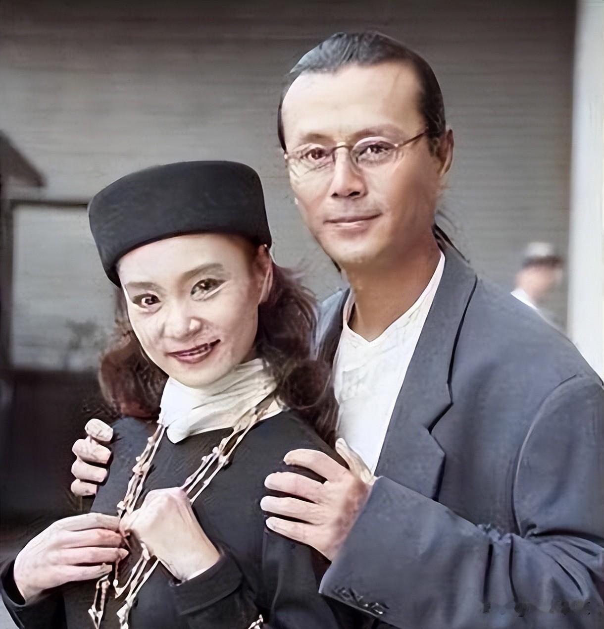 子宫切了，钱没用上，人还在活着。这不是什么悲情故事，也不是谁活该倒霉。就是四个