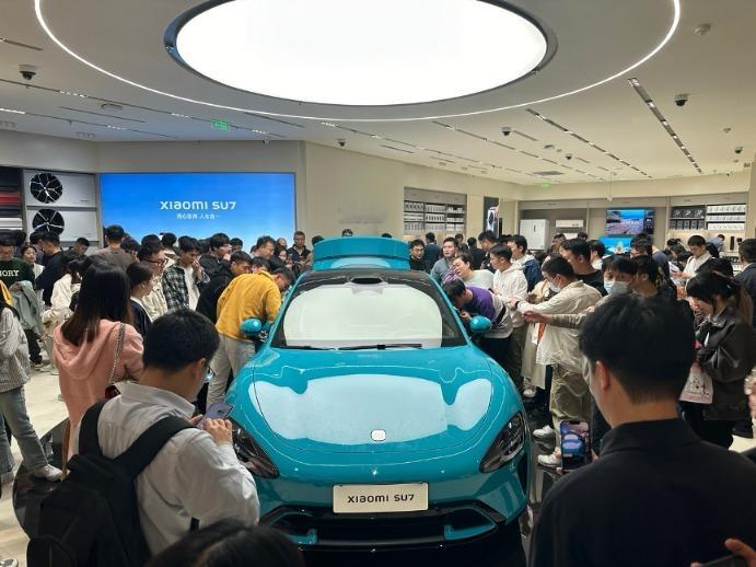 小米汽车回应再获奖小米汽车官方微博于2025年6月5日宣布，小米SU7再次斩获