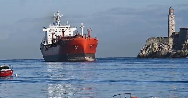 全世界只有俄罗斯能把美帝单边霸权按在地上摩擦，背景：普京强势出手援助古巴，73