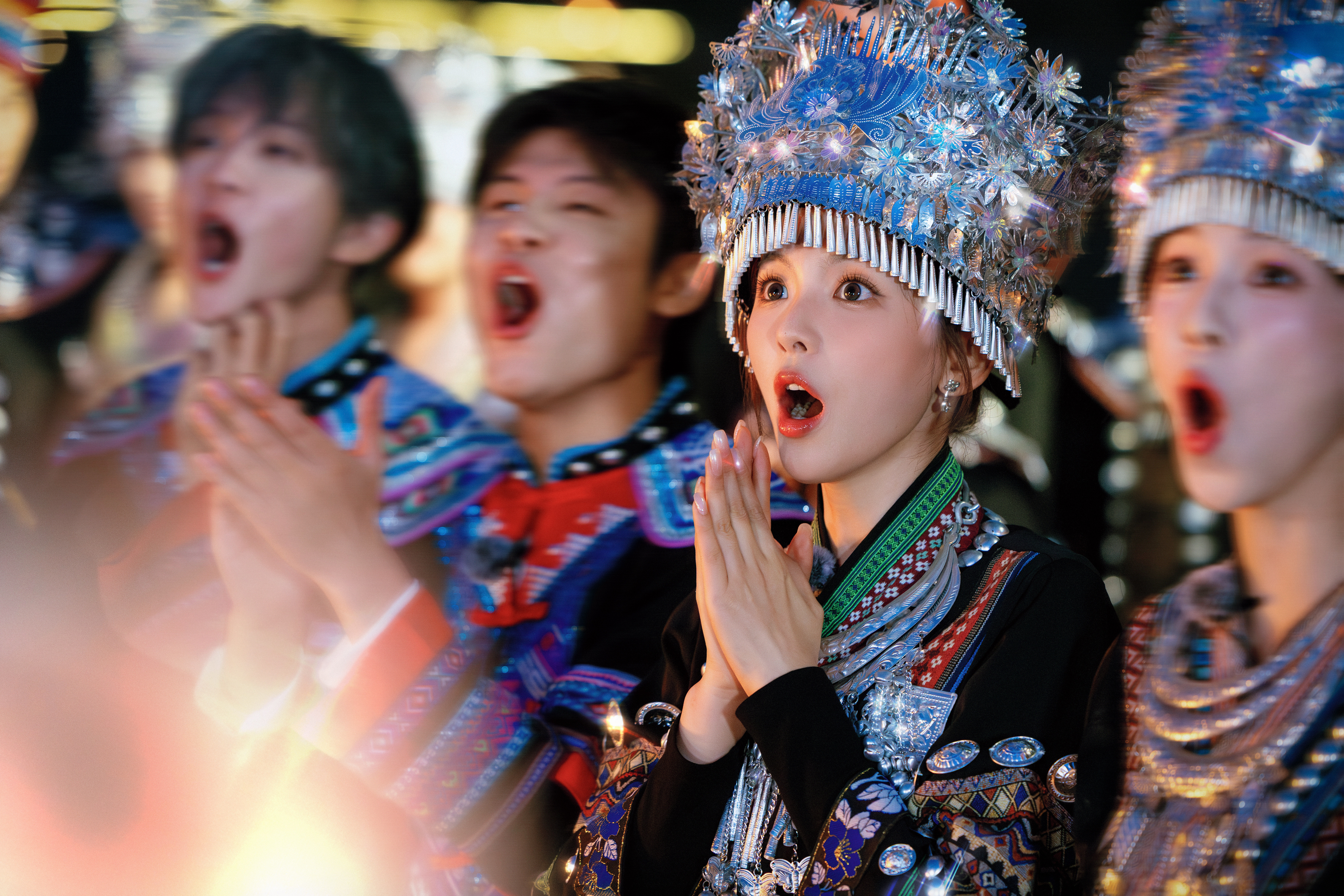 杨超越28岁生日大片杨超越在复制粘贴的时代，你是手写的诗生日快乐