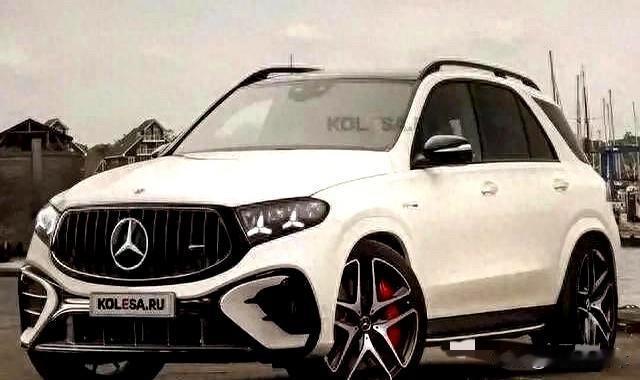 全新奔驰GLE惊艳亮相，全新外观设计，内饰调整，搭载2.5T发动机+四驱