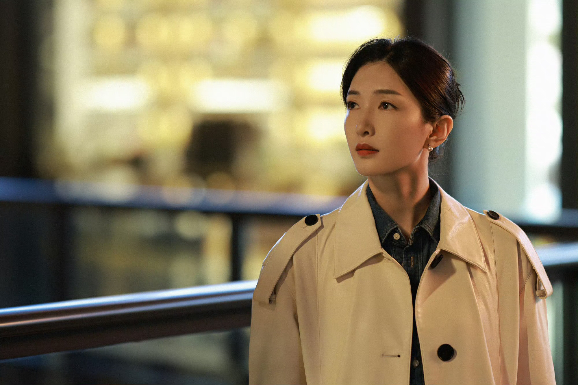 江疏影揭开女性职场的困境追《夜色正浓》被江疏影狠狠戳中！女性在职场的挣扎与坚守