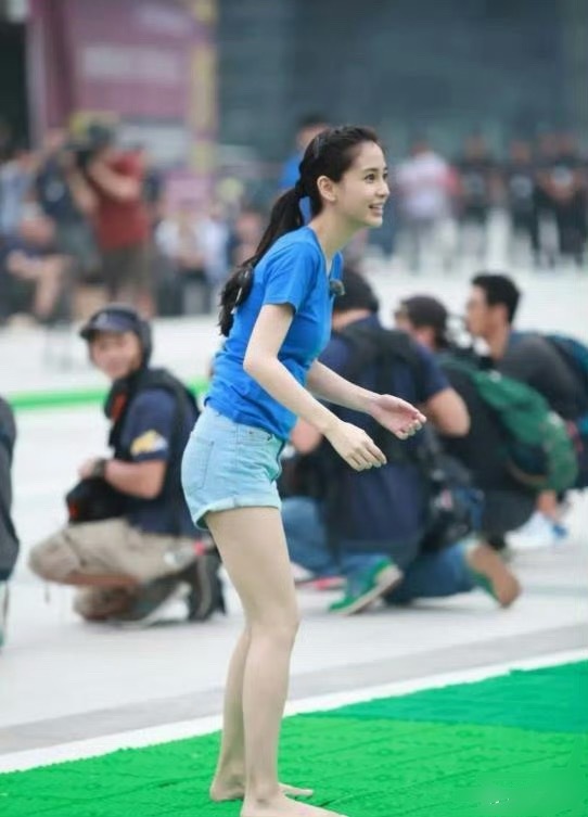 跑男第一季，真的被杨颖惊艳到了，这应该是她的颜值巅峰吧！​​​