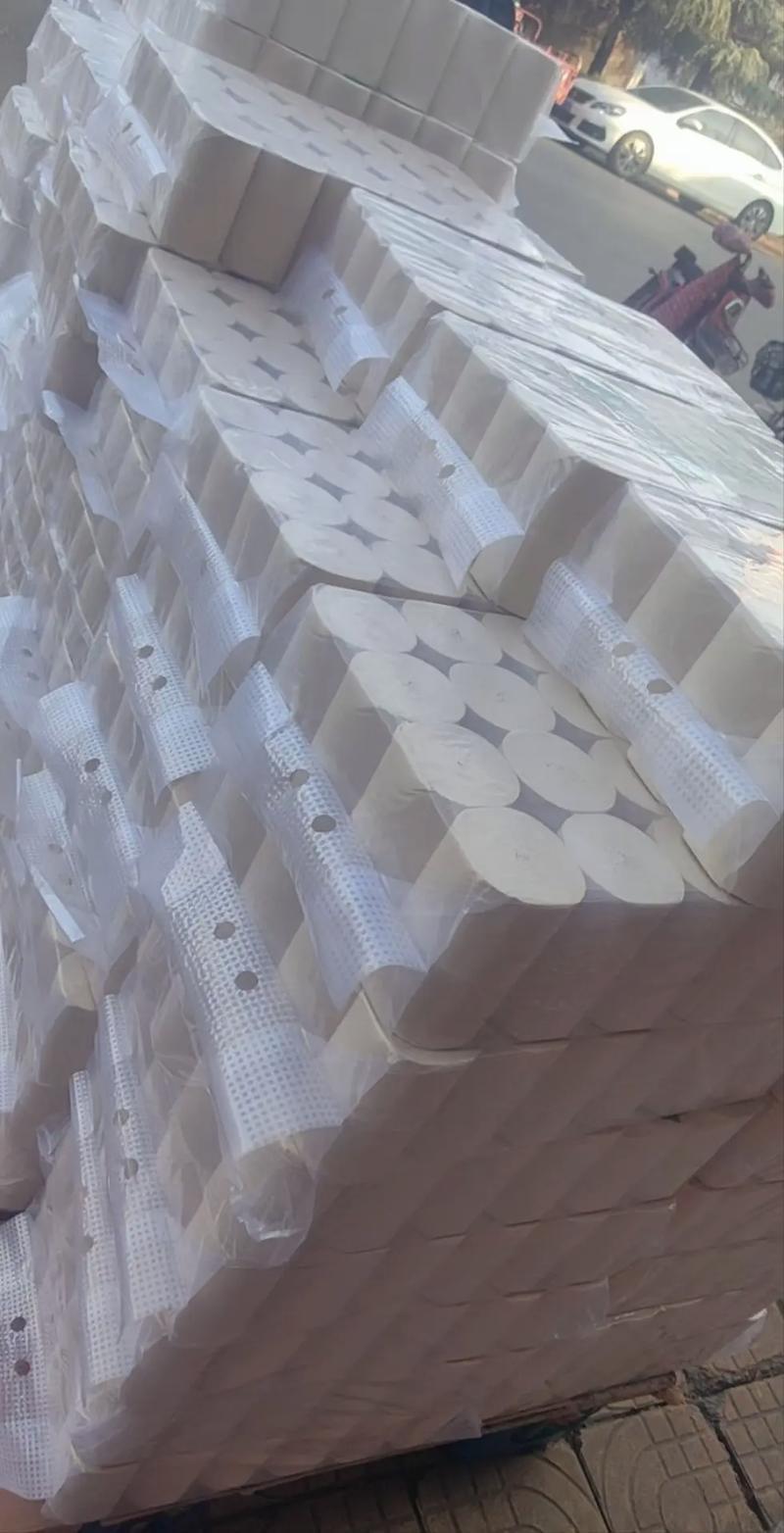 西安男子吐槽老婆囤4000多包卫生纸衣柜变身“纸巾仓库”12月18日陕西西安