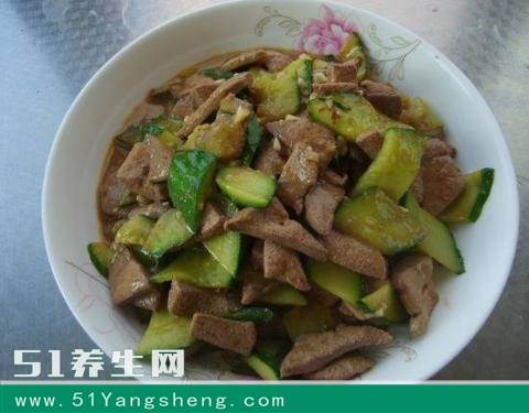 猪身上这个部位是很好的食材, 视力不好面色憔悴要常吃这道菜!