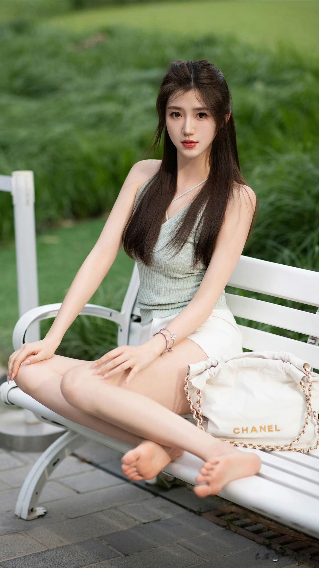 绿意盎然中享受宁静时光。