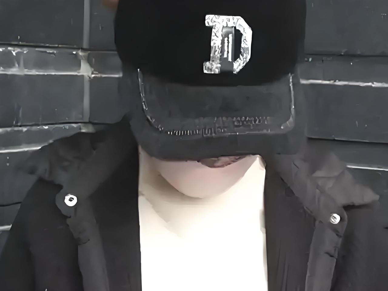 崩溃！女子误转240万，收款方欠银行700万还失联，法院判了却拿不回钱！转账千