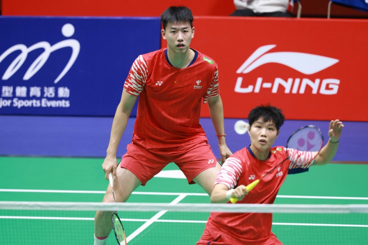 冯彦哲/黄东萍2-0马来西亚组合, 晋级中国羽毛球大师赛混双决赛