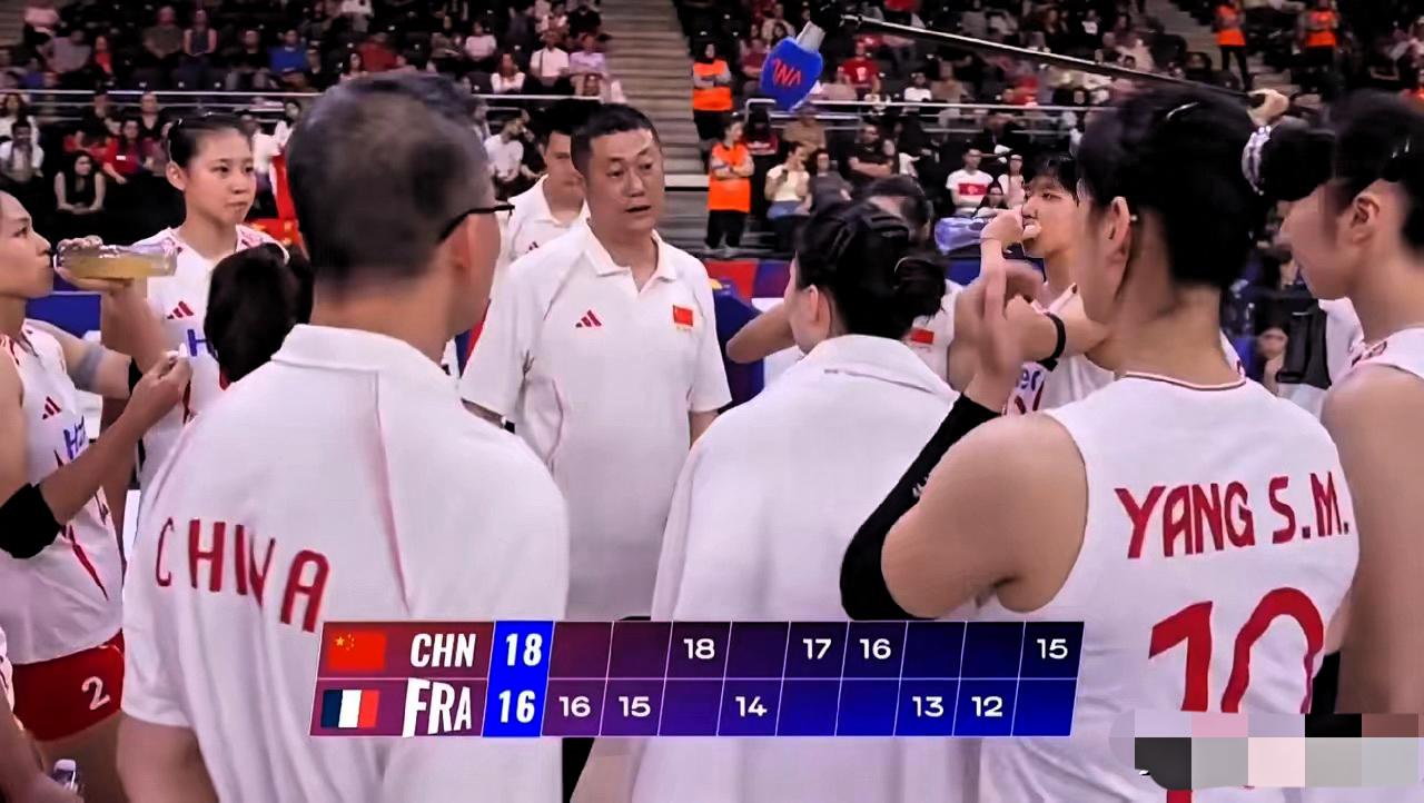 不是因为她们3：0横扫世界排名第14的法国，拿满3.84个积分，而是：赵勇不仅