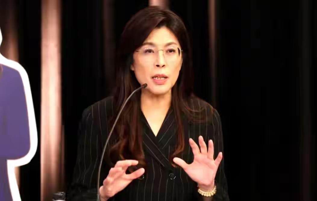 福建舰入列第3天，郑丽文代表国民党，作出一个事关两岸重要承诺随着中国第三艘