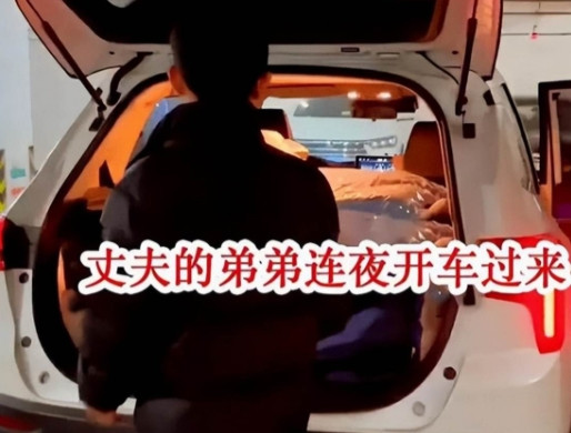 2024年，云南，上门女婿因为家里地板没拖干净，被妻子扇了一巴掌，还让丈夫滚！没
