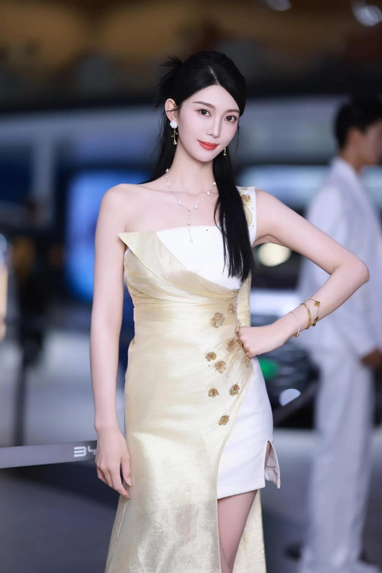 车模美图分享7车模高颜颜美女车模炫酷车模广州车展车模粤港澳车展车模成都