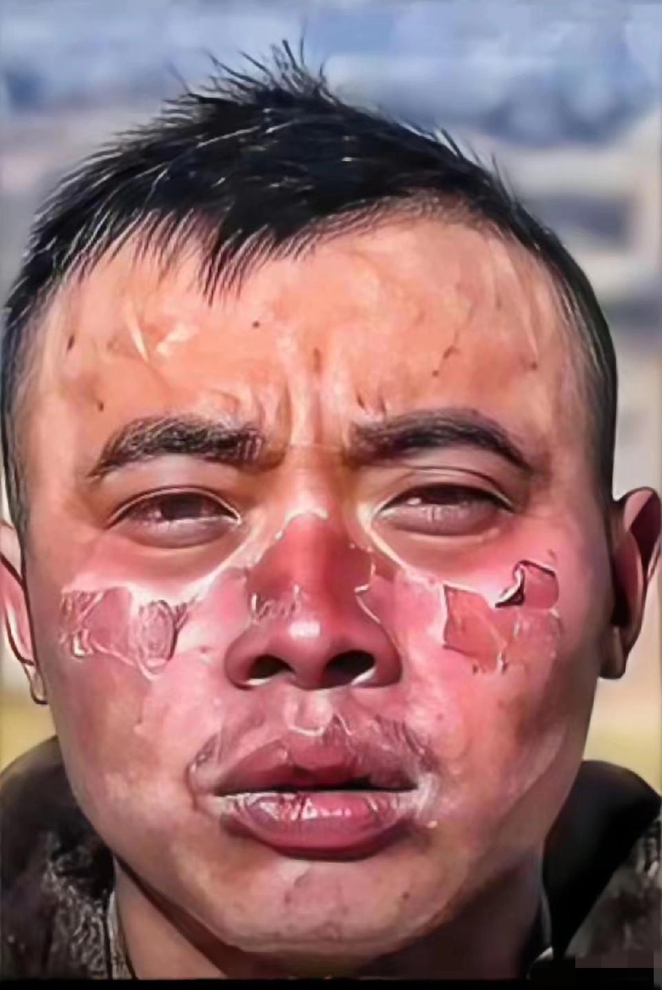 北京。排练厅暖气太足。某国家一级演员扯了扯羊绒围巾，对着镜头皱眉：“一年没一