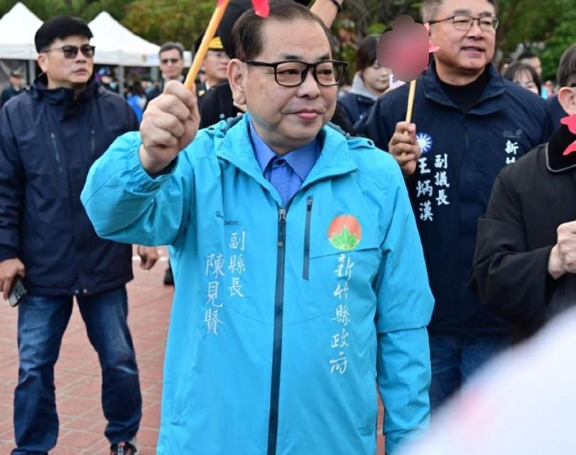 蓝营新竹县初选风波升级参选人陈见贤请辞党部主委盼回归理性一切纷扰到此为止！