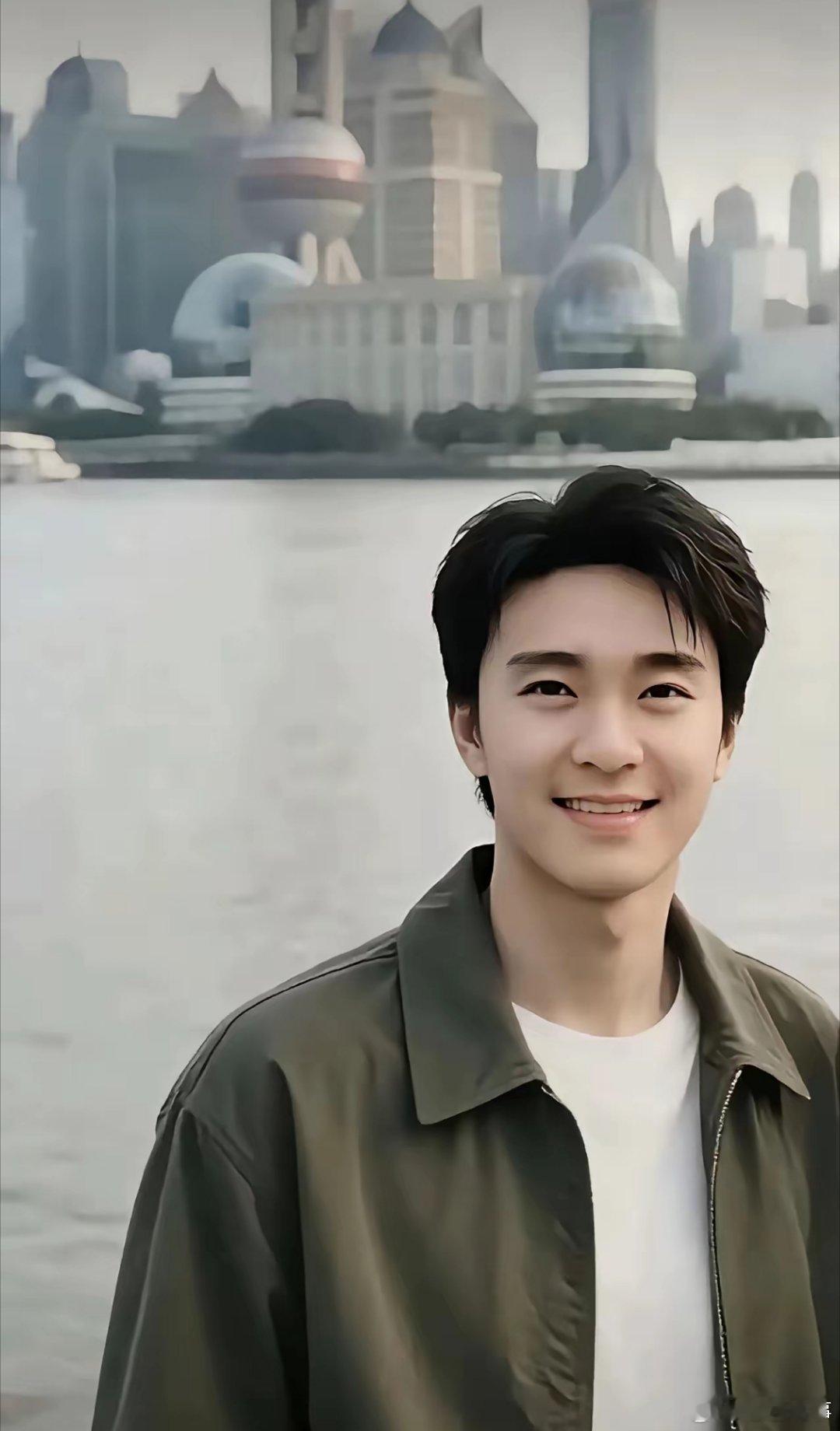 王晶把周星驰63岁未婚的真相捅破了根本不是什么忘不掉罗慧娟，也不是什么深情专一。王晶原话很直白：星爷