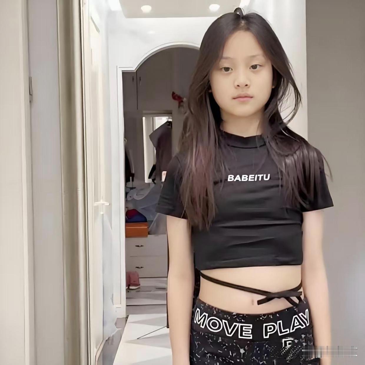 这是十岁的甜馨儿