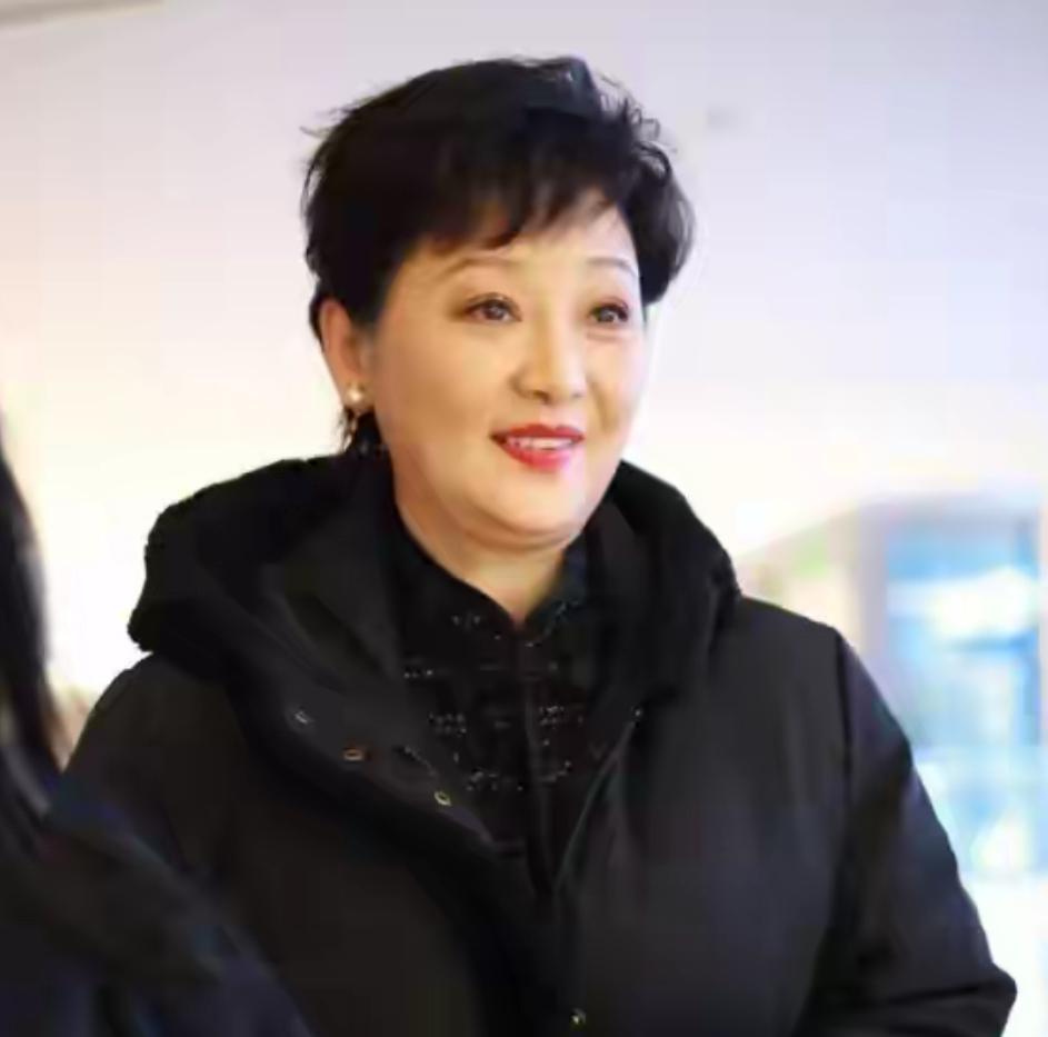 善恶到头终有报！辟谣离婚传闻5个月后，徐帆终究躲不过“反噬”娱乐明星