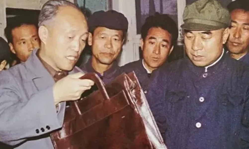 上个世纪九十年代，程维高在河北的工作作风以“霸道”著称，但面对如此咄咄逼人的省委