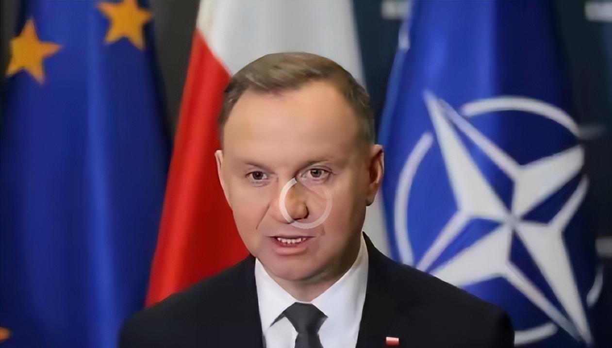 神助攻！波兰作死阻断中欧班列11天，反倒逼出中国双线路“王炸”说出来或许没人