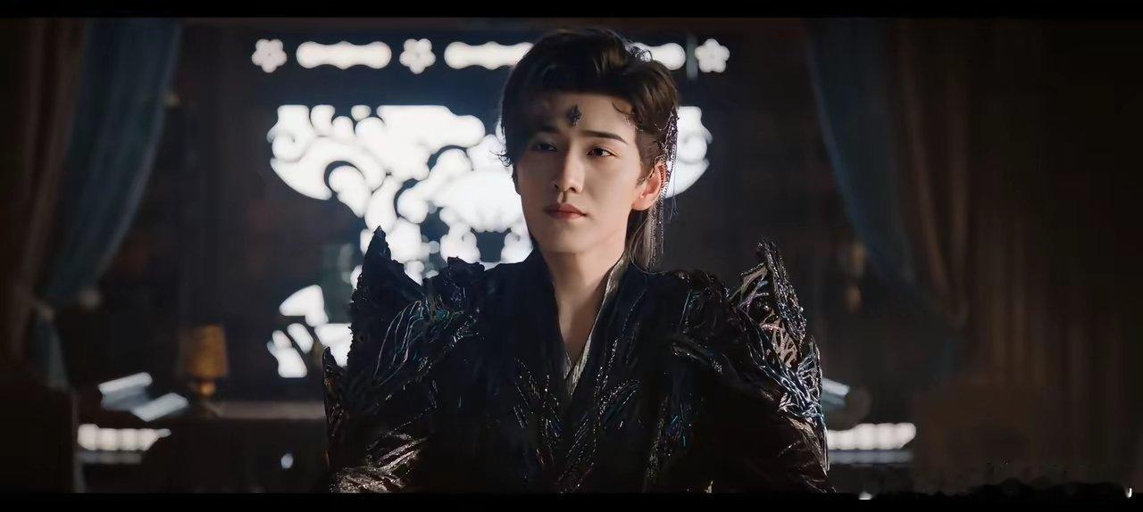 王弘毅饰演的清澄太疯魔了！以前是懦懦弱弱，被人轻轻一捏就会死掉的小蜘蛛，现在变成