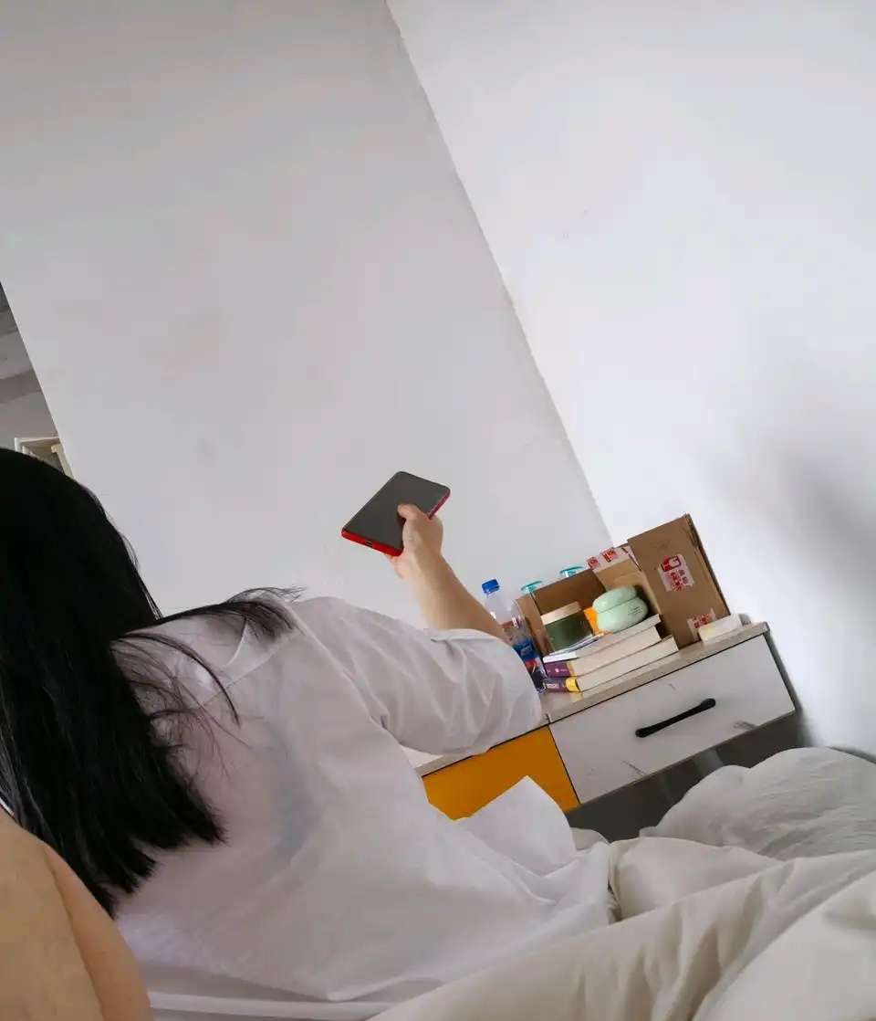 突然觉的进厂上班也蛮好的