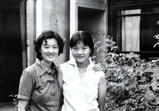 2008年章含之病逝，居住49年的老宅被要求收回，洪晃痛心疾首：这是刨我的