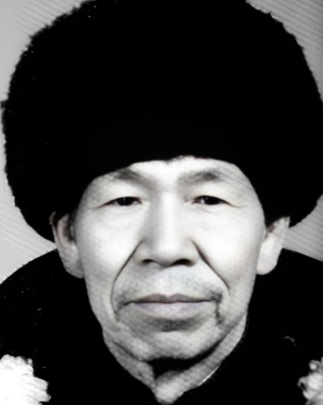 他是四川一老农，104岁离世，子女收拾他遗物时，却吓了一大跳，他没有留下任何遗产