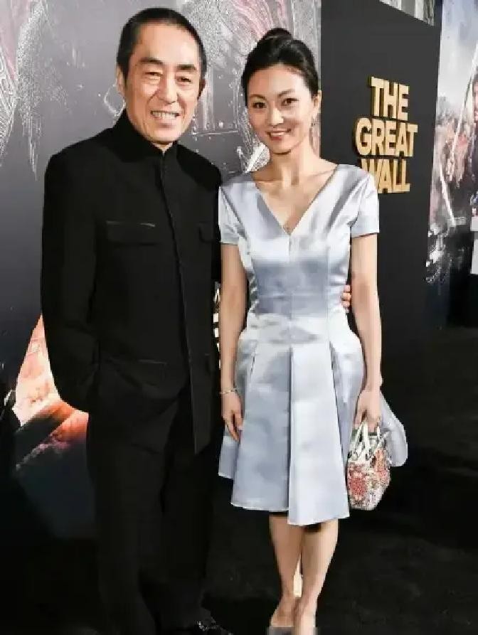 2000年，19岁的陈婷带着50岁的张艺谋回家见家长。谁知，陈婷父母一见来者是张艺谋，便惊讶地问道：