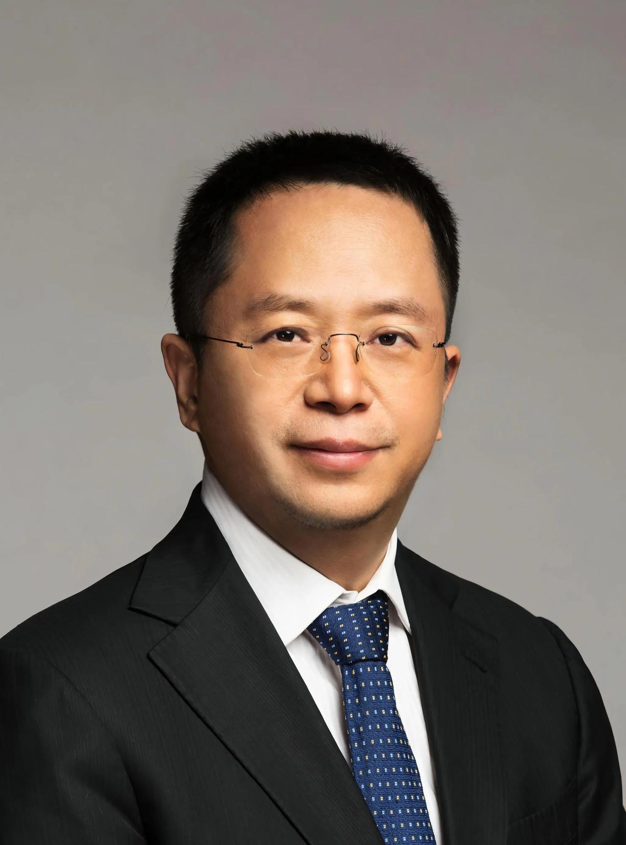记者问周鸿祎:“你是哪里人？”周鸿祎一句话就把记者给弄懵了。周鸿祎说:“我是哪